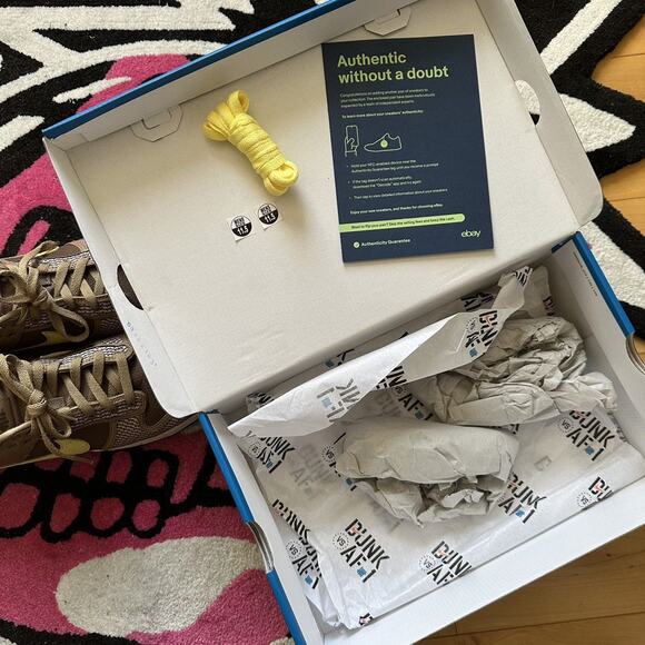 Undefeated x Nike Dunk Low Canteen – Size 11.5 – Used with Box - Picture 10 of 11